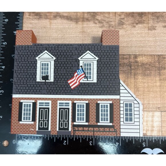 Barbara Fritchie House 1997 Collectors Club Wooden Display Piece By The Cats Meo - Picture 1 of 2